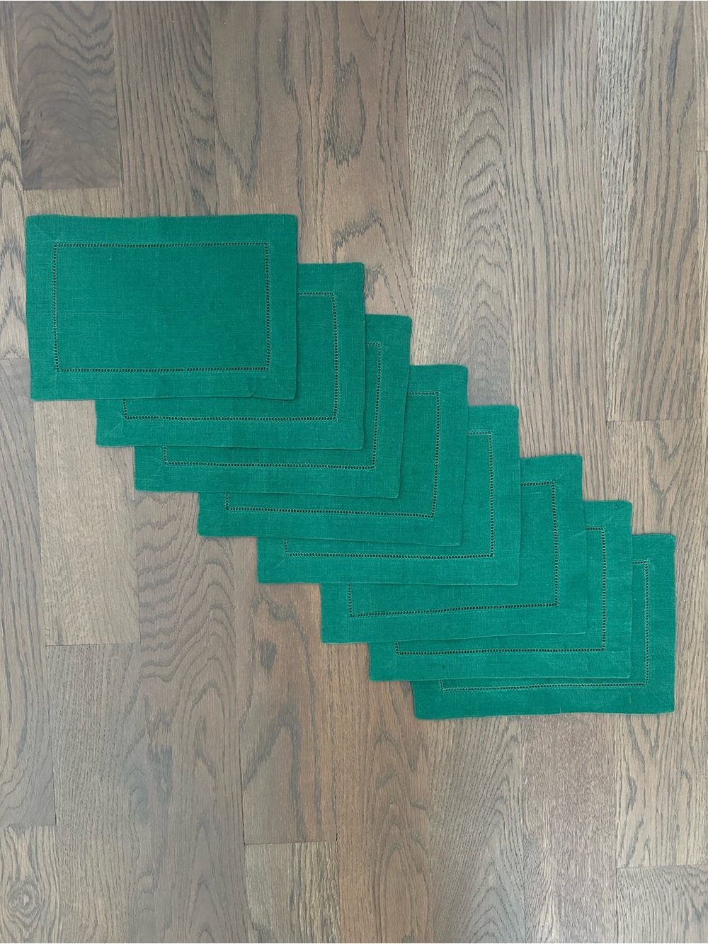 NWOT Sferra Set of 8 Festival Oblong Linen Cocktail Napkins Emerald Green 6"x9"